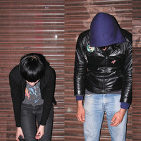 Crystal Castles / Crystal Castles (I)